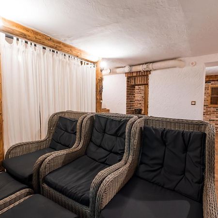 Hotel Maxant Frymburk Bagian luar foto