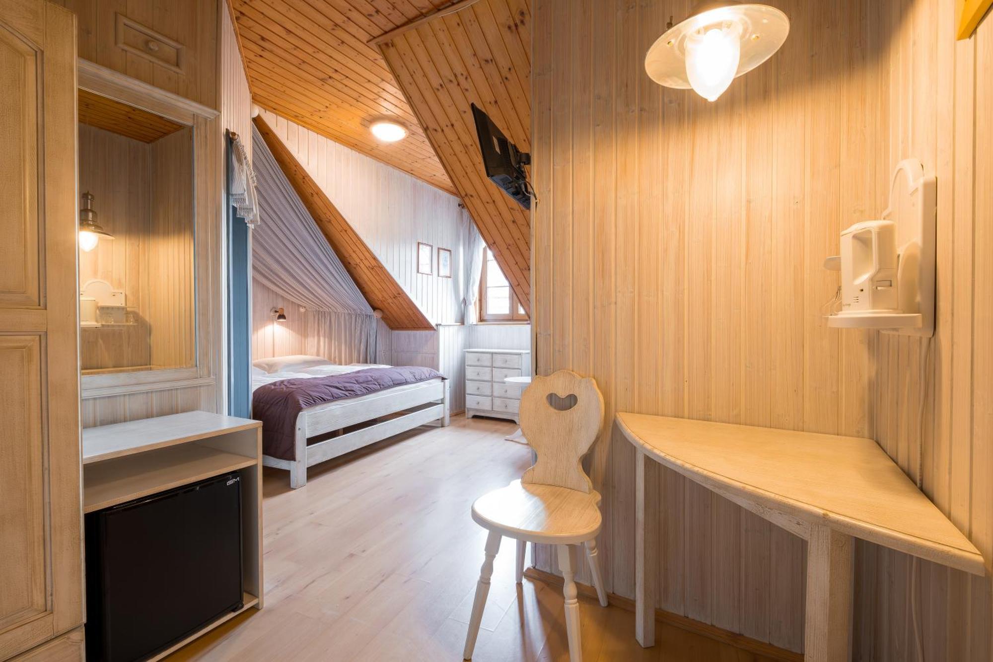Hotel Maxant Frymburk Bagian luar foto