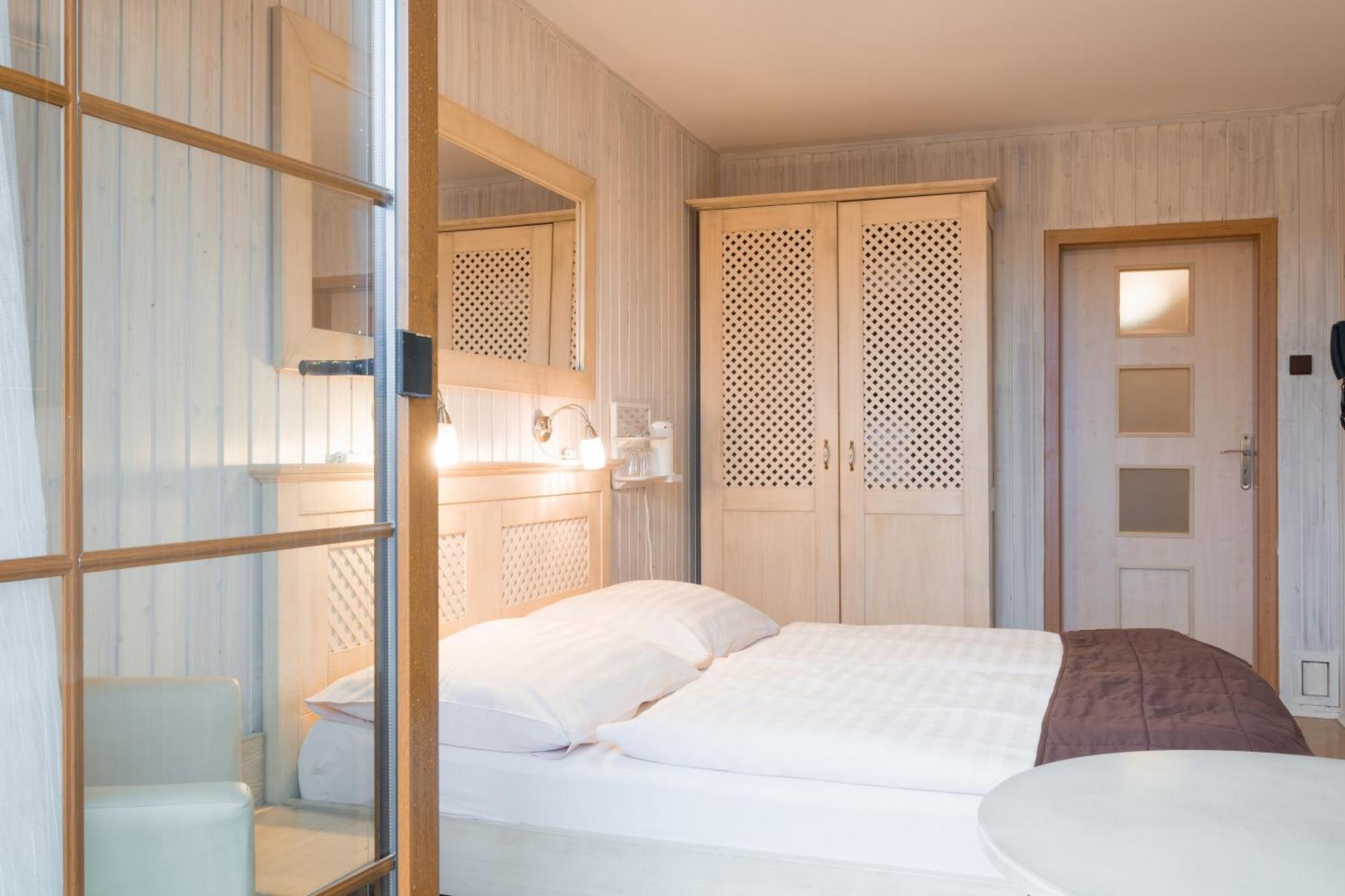 Hotel Maxant Frymburk Bagian luar foto