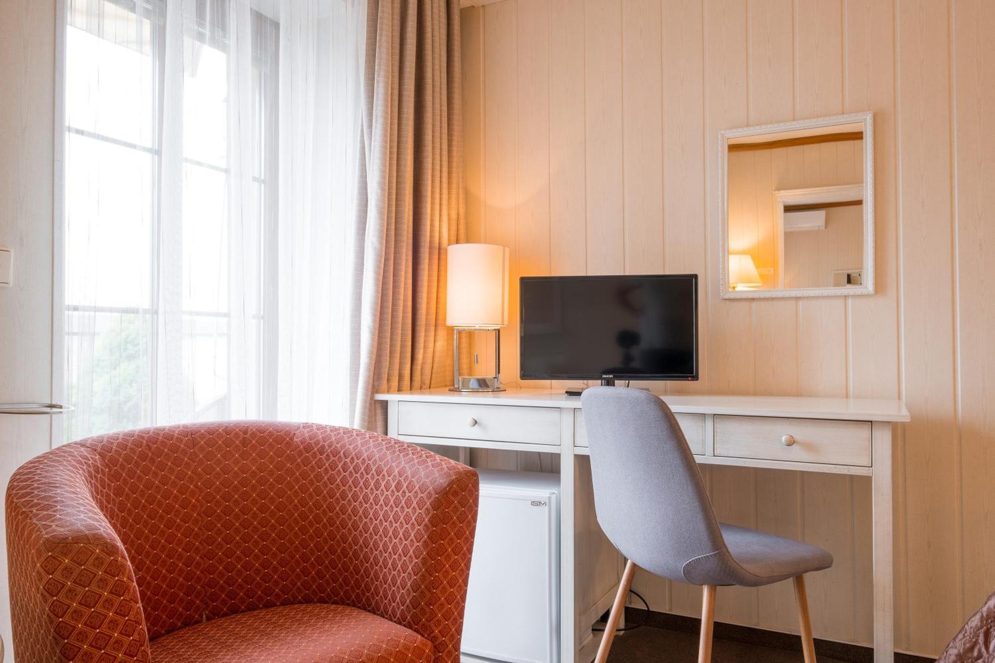 Hotel Maxant Frymburk Bagian luar foto