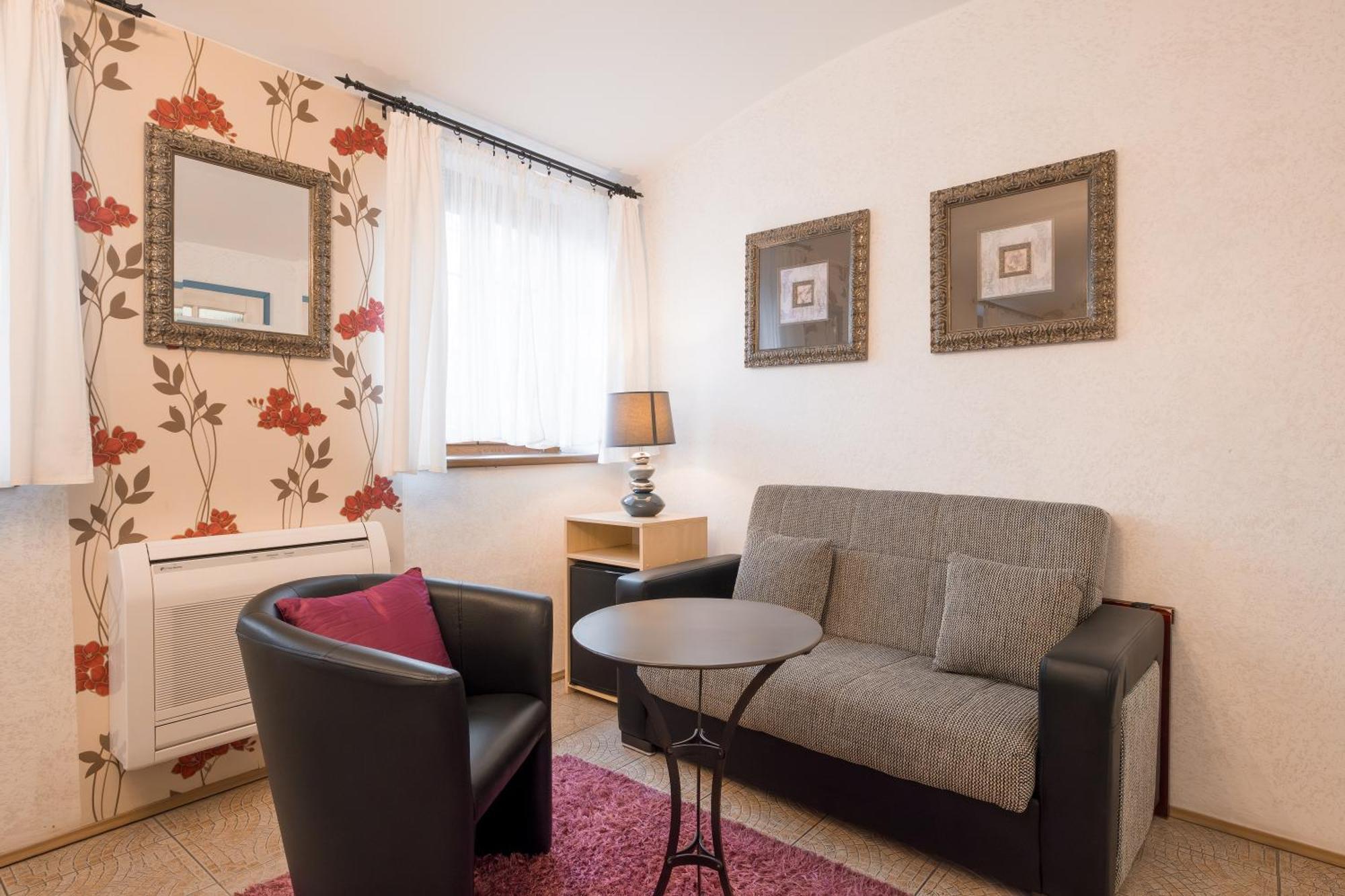 Hotel Maxant Frymburk Bagian luar foto