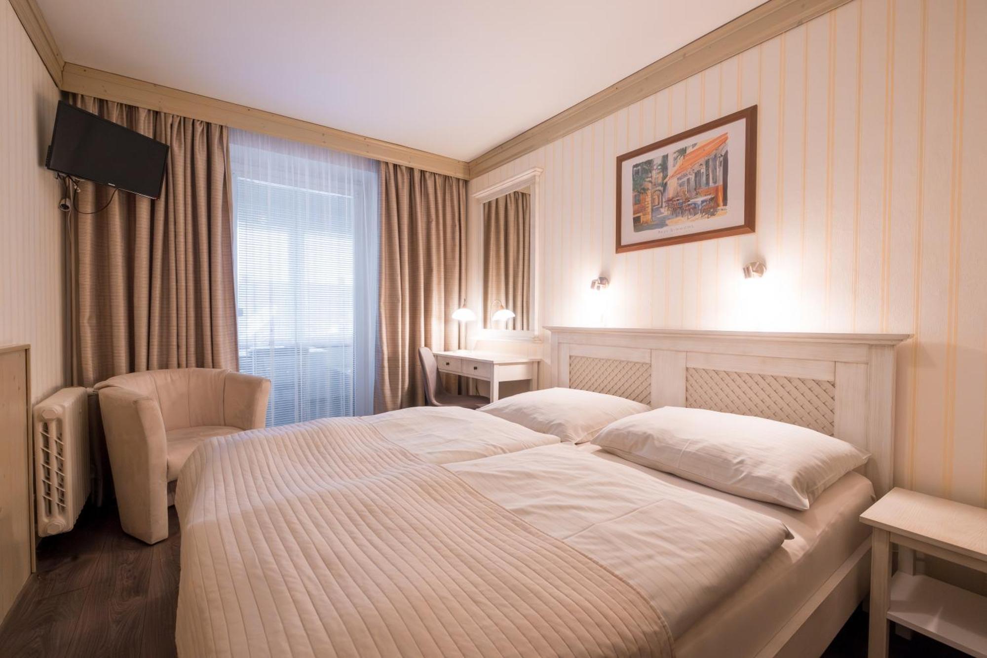 Hotel Maxant Frymburk Bagian luar foto