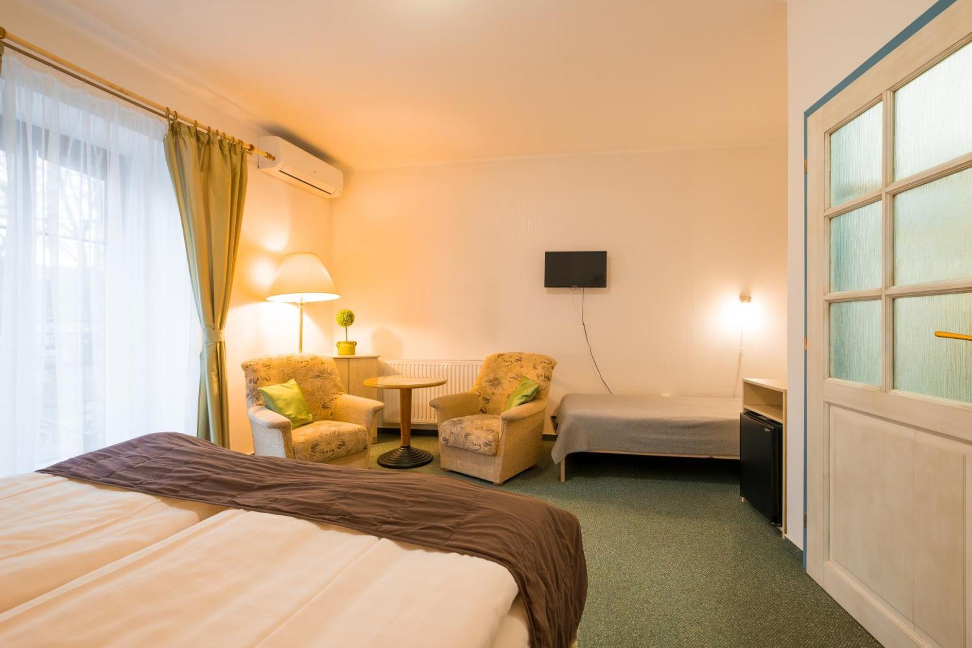 Hotel Maxant Frymburk Ruang foto